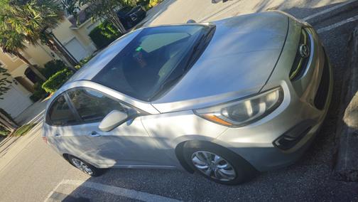 2016 Hyundai Accent SE