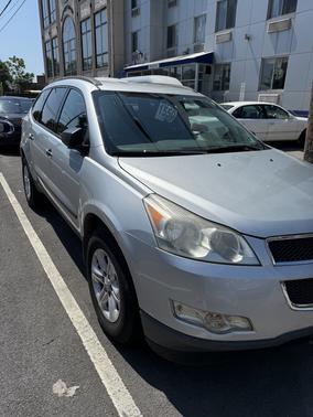 2011 Chevrolet Traverse LS