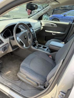 2011 Chevrolet Traverse LS
