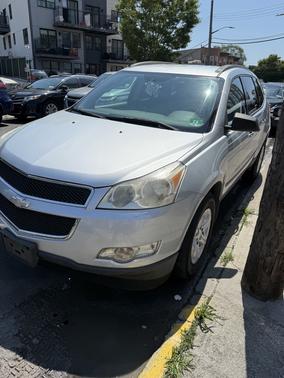 2011 Chevrolet Traverse LS