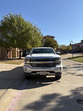 2016 Chevrolet Silverado 1500 High Country