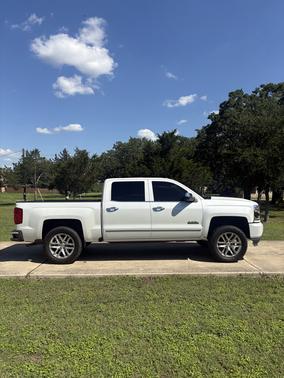White 2016 Chevrolet Silverado 1500 High Country