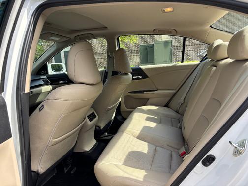 White 2015 Honda Accord EX-L