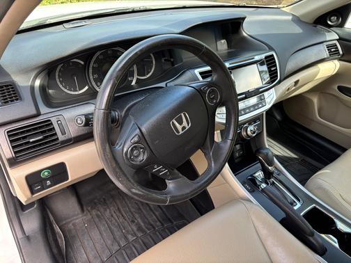 White 2015 Honda Accord EX-L
