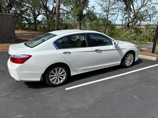 White 2015 Honda Accord EX-L