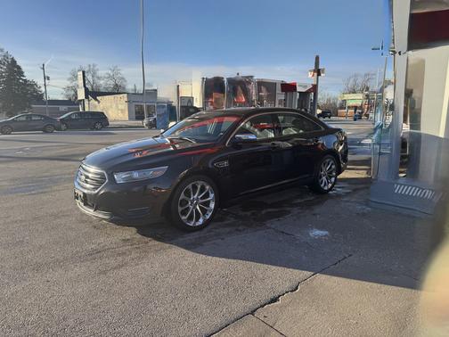 2013 Ford Taurus Limited