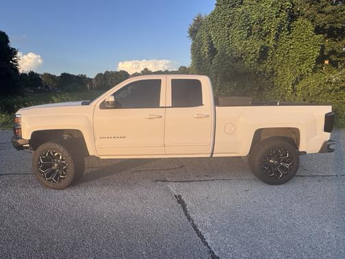2015 Chevrolet Silverado 1500 1LT