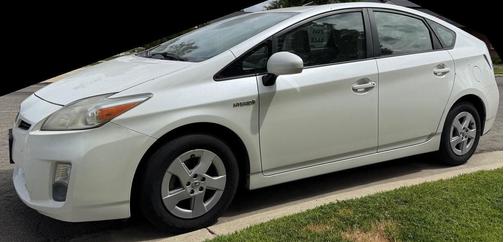 White 2011 Toyota Prius IV