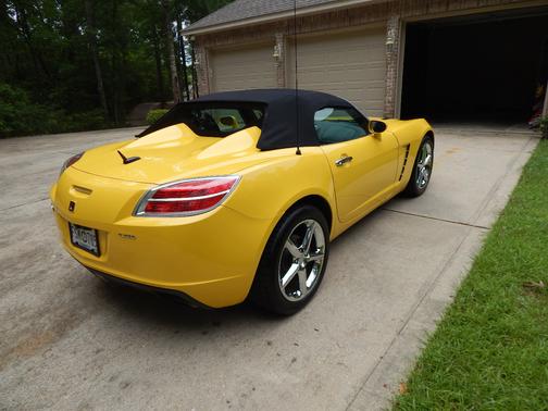 Yellow 2008 Saturn Sky Red Line