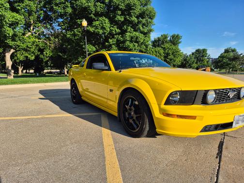 Yellow 2006 Ford Mustang GT