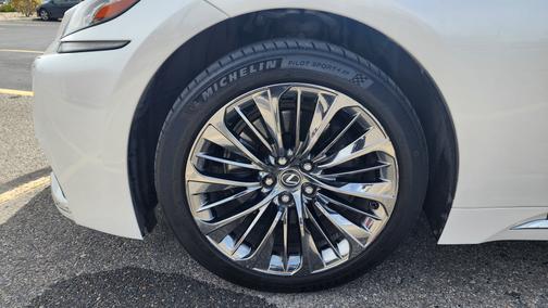 White 2019 Lexus LS 500 Base