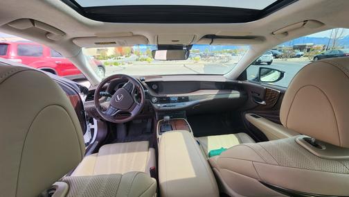 White 2019 Lexus LS 500 Base