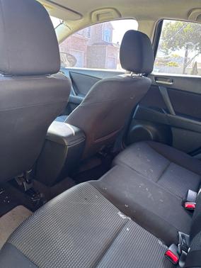 2013 Mazda Mazda3 i Sport
