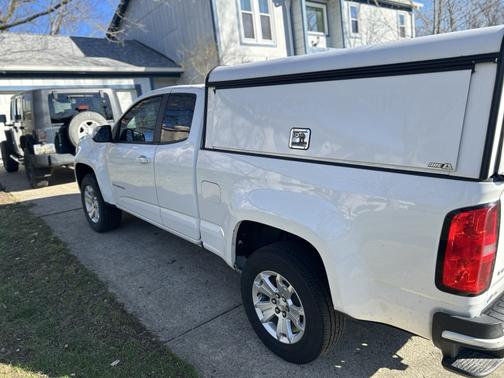 White 2021 Chevrolet Colorado LT