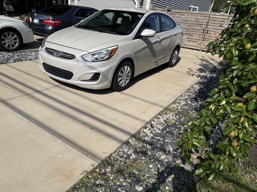 White 2016 Hyundai Accent SE