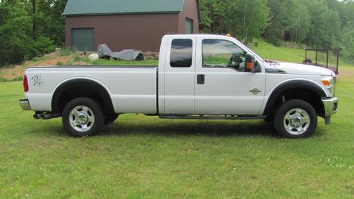 White 2016 Ford F-250 XLT