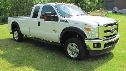 White 2016 Ford F-250 XLT