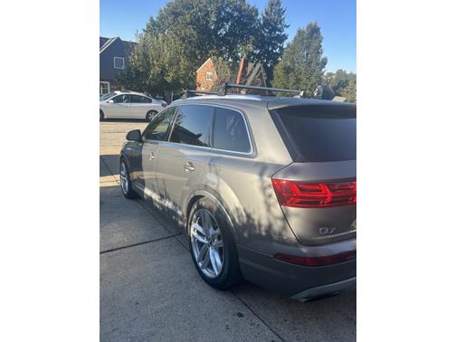 2017 Audi Q7 3.0T Prestige