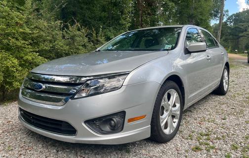 2012 Ford Fusion SE
