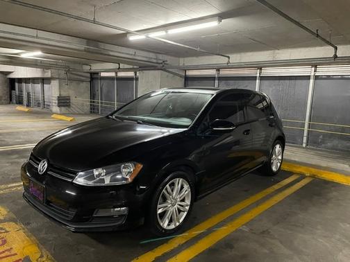 Black 2015 Volkswagen Golf DSG TDI SE