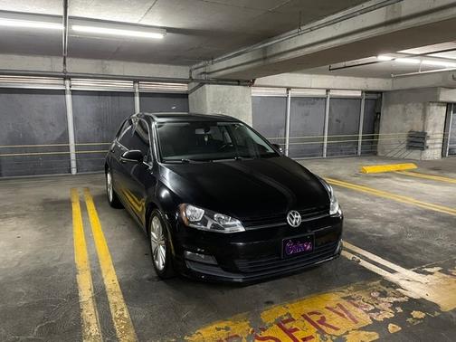Black 2015 Volkswagen Golf DSG TDI SE