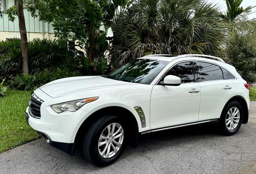 2012 INFINITI FX35 Base
