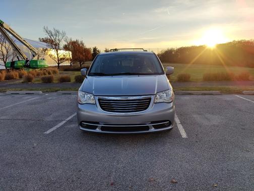 2015 Chrysler Town & Country Touring