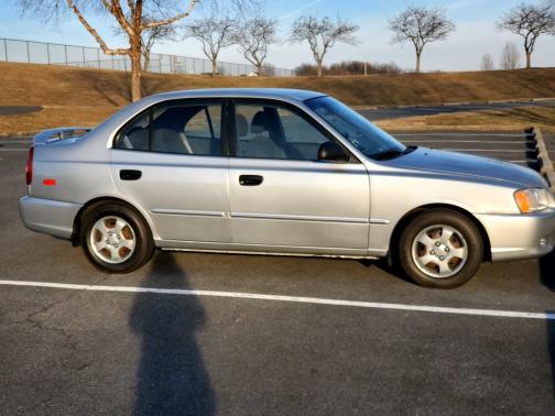2002 Hyundai Accent GL