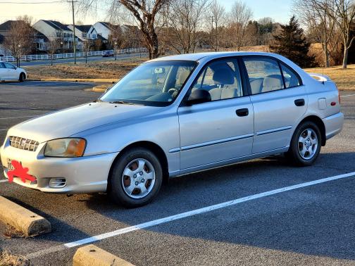 2002 Hyundai Accent GL
