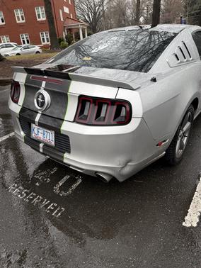 2014 Ford Mustang V6