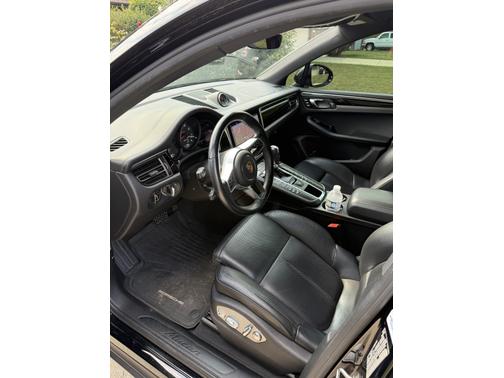 2020 Porsche Macan Macan