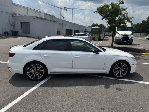 2018 Audi A4 2.0T Premium Plus