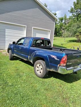 Blue 2006 Toyota Tacoma Access Cab