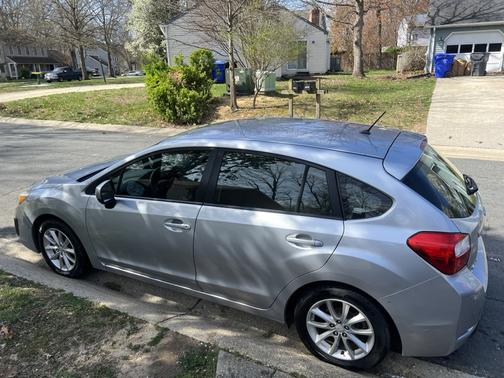 2012 Subaru Impreza 2.0i Premium