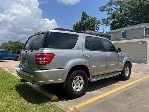 Silver 2001 Toyota Sequoia SR5