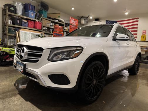 2017 Mercedes-Benz GLC 300 4MATIC
