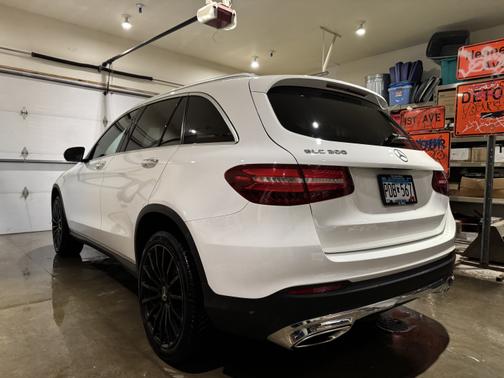2017 Mercedes-Benz GLC 300 4MATIC