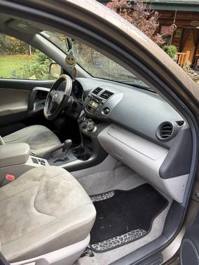 2011 Toyota RAV4 Base