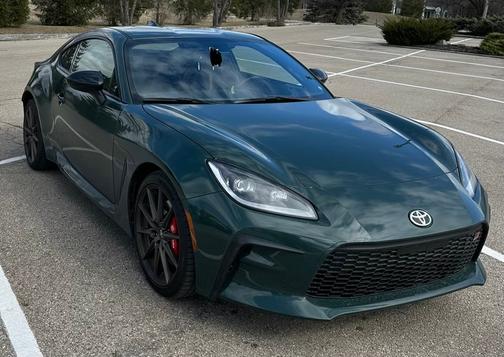 Green 2025 Toyota GR86 Hakone Edition