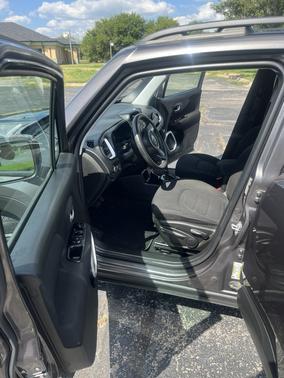Black 2019 Jeep Renegade Latitude