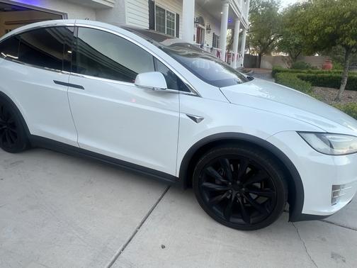 2017 Tesla Model X 90D