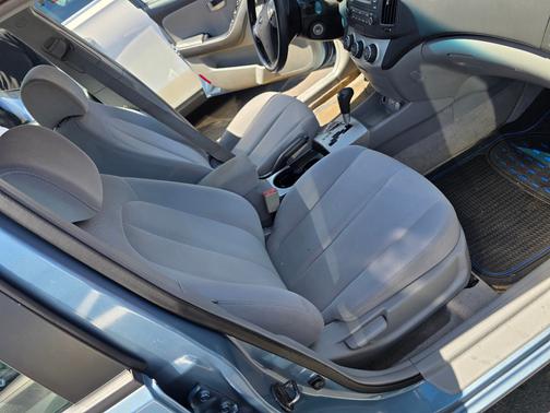 Blue 2007 Hyundai ELANTRA SE