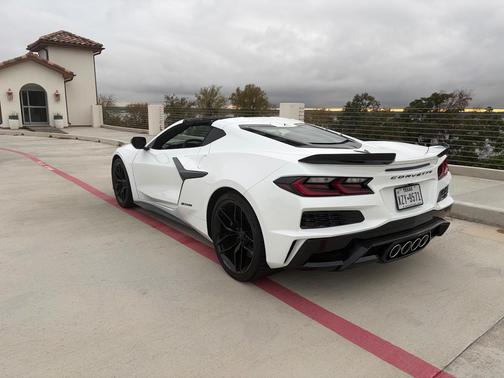 White 2026 Chevrolet Corvette Z06 w/1LZ