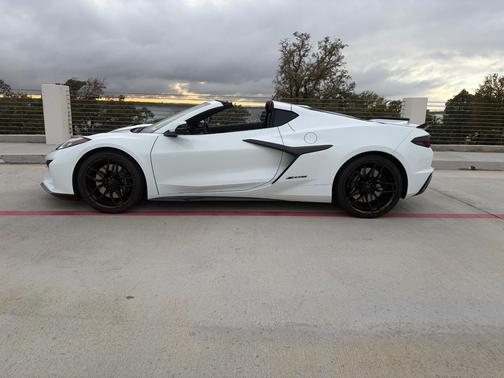 White 2026 Chevrolet Corvette Z06 w/1LZ