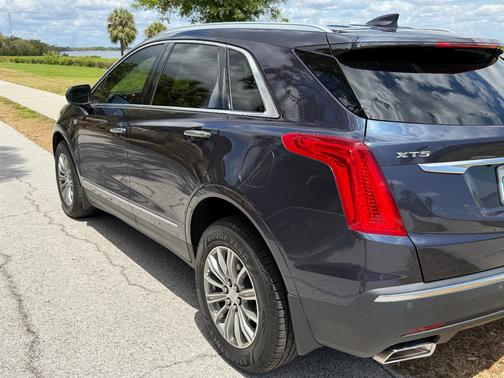 Blue 2018 Cadillac XT5 Luxury
