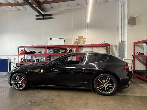 2012 Ferrari FF Base