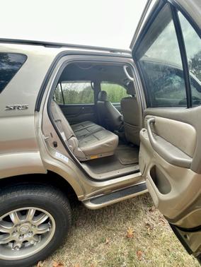 2005 Toyota Sequoia SR5