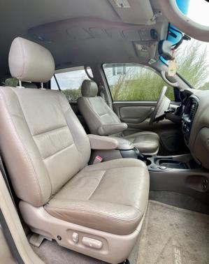 2005 Toyota Sequoia SR5