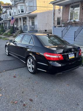Black 2010 Mercedes-Benz E-Class E 350 4MATIC