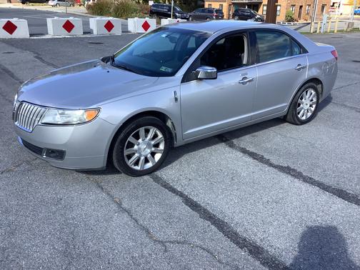 2010 Lincoln MKZ Base